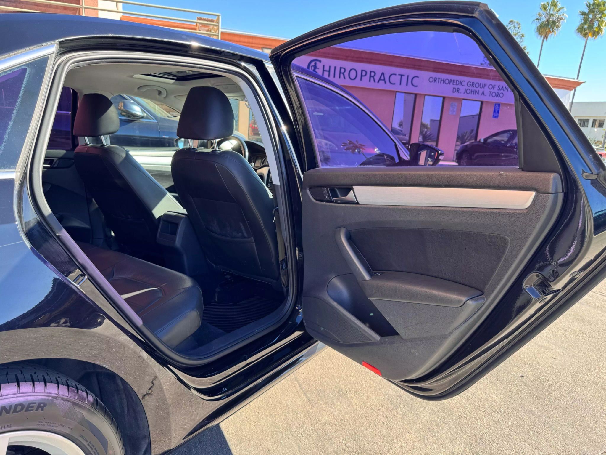 2012 Volkswagen Passat SE photo 10