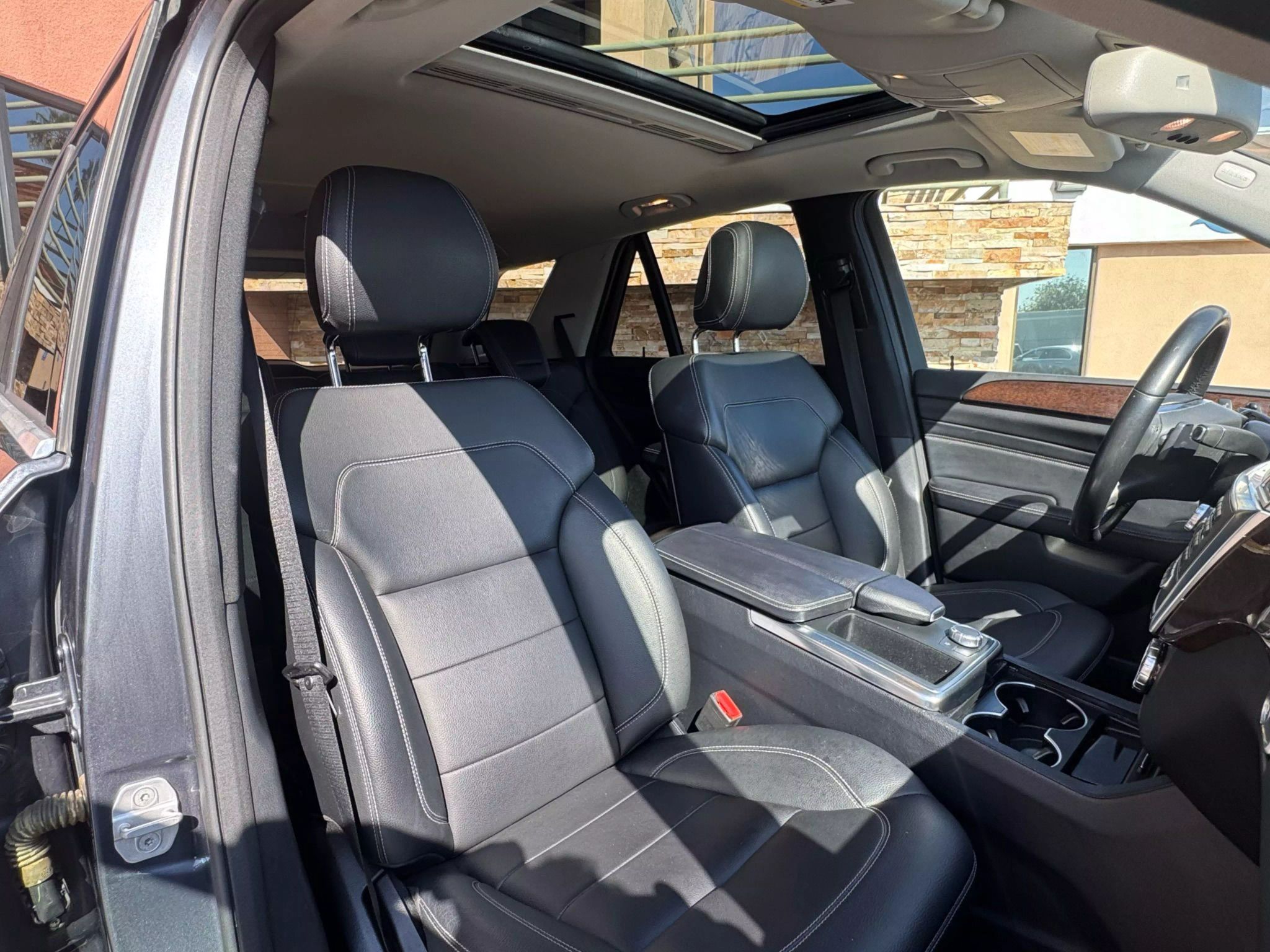2012 Mercedes Benz ML 350 4MATIC photo 8
