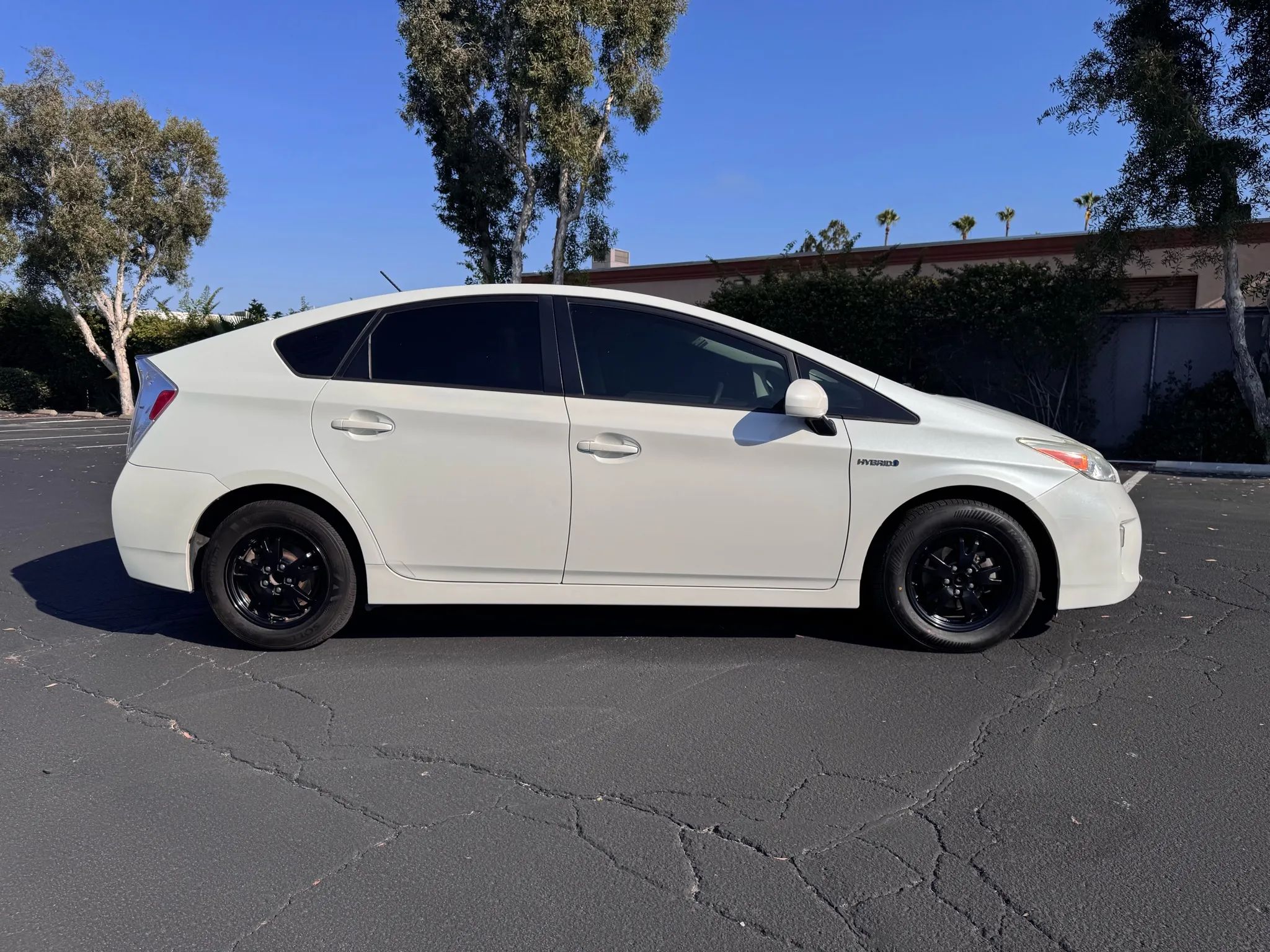 2014 Toyota Prius Two photo 3