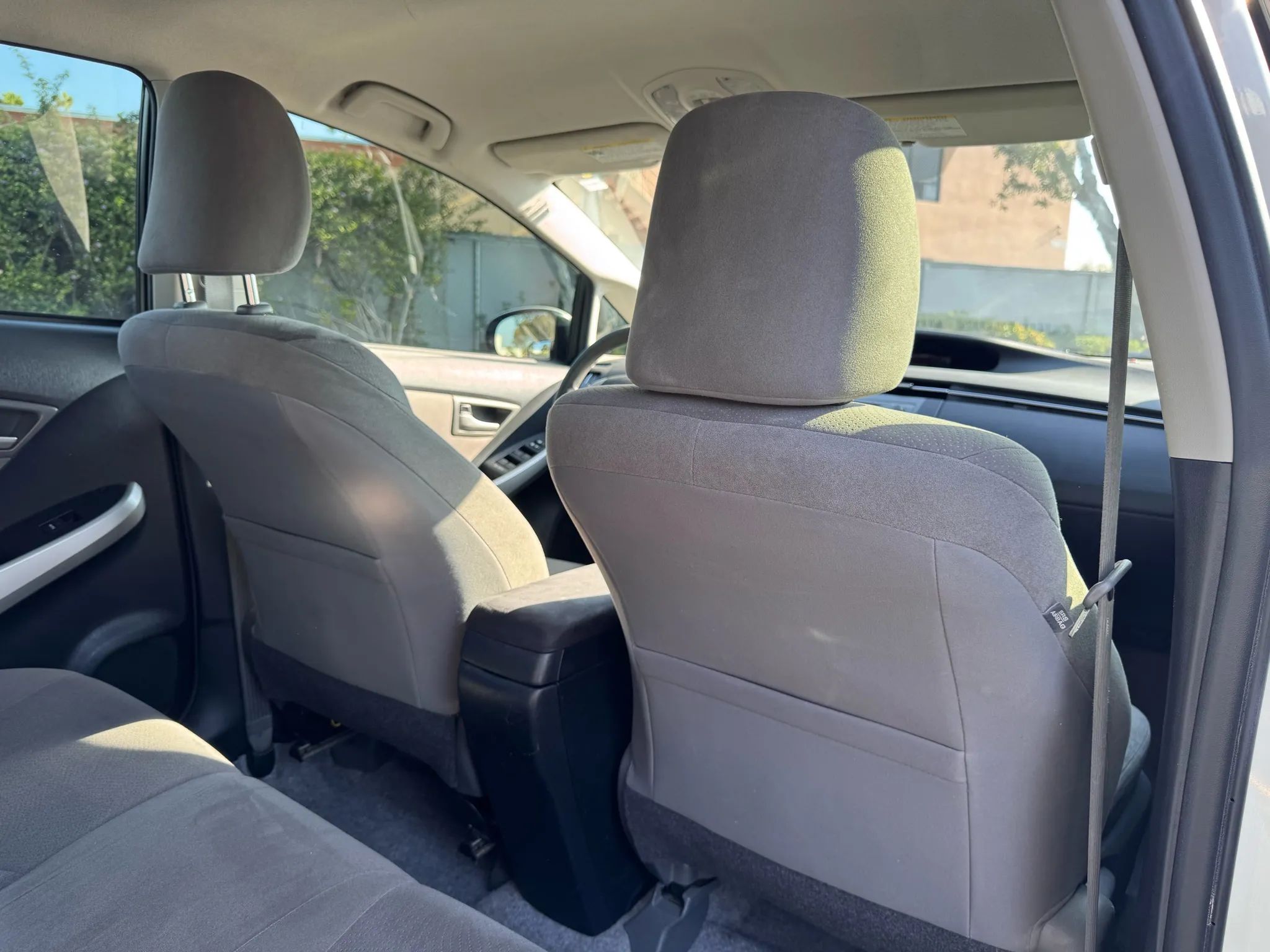 2014 Toyota Prius Two photo 8