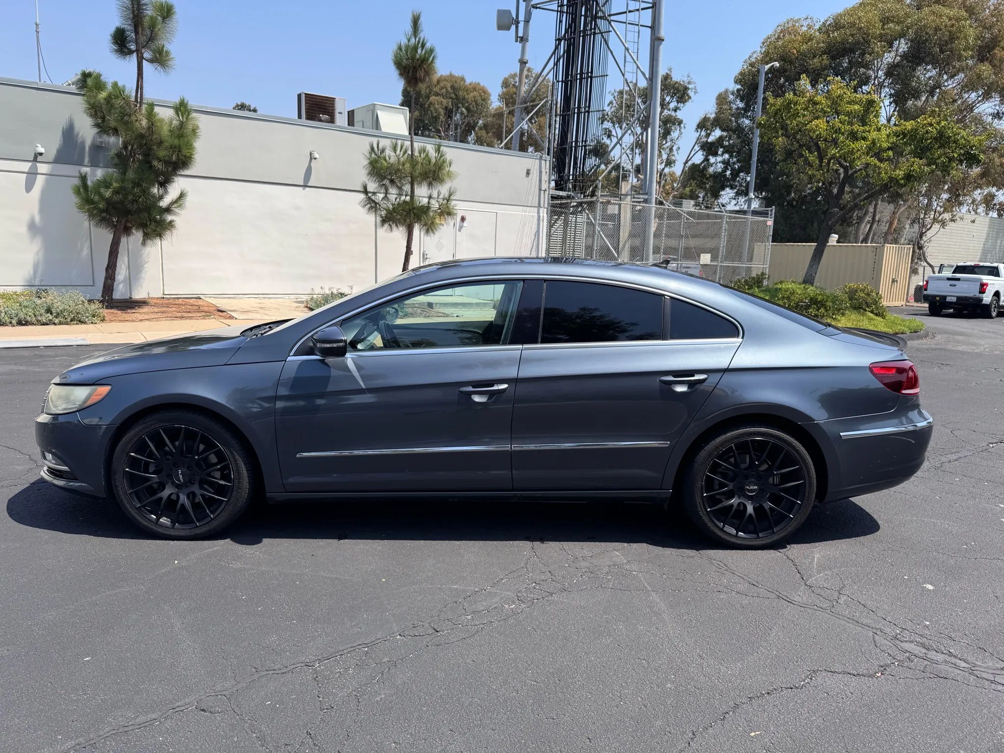 2013 Volkswagen CC Sport photo 3