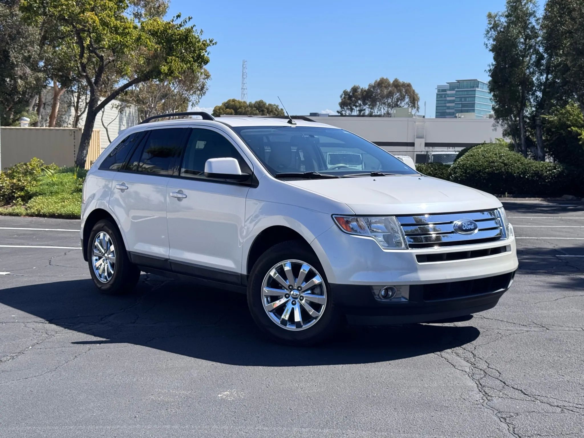 2010 Ford Edge SEL photo 2