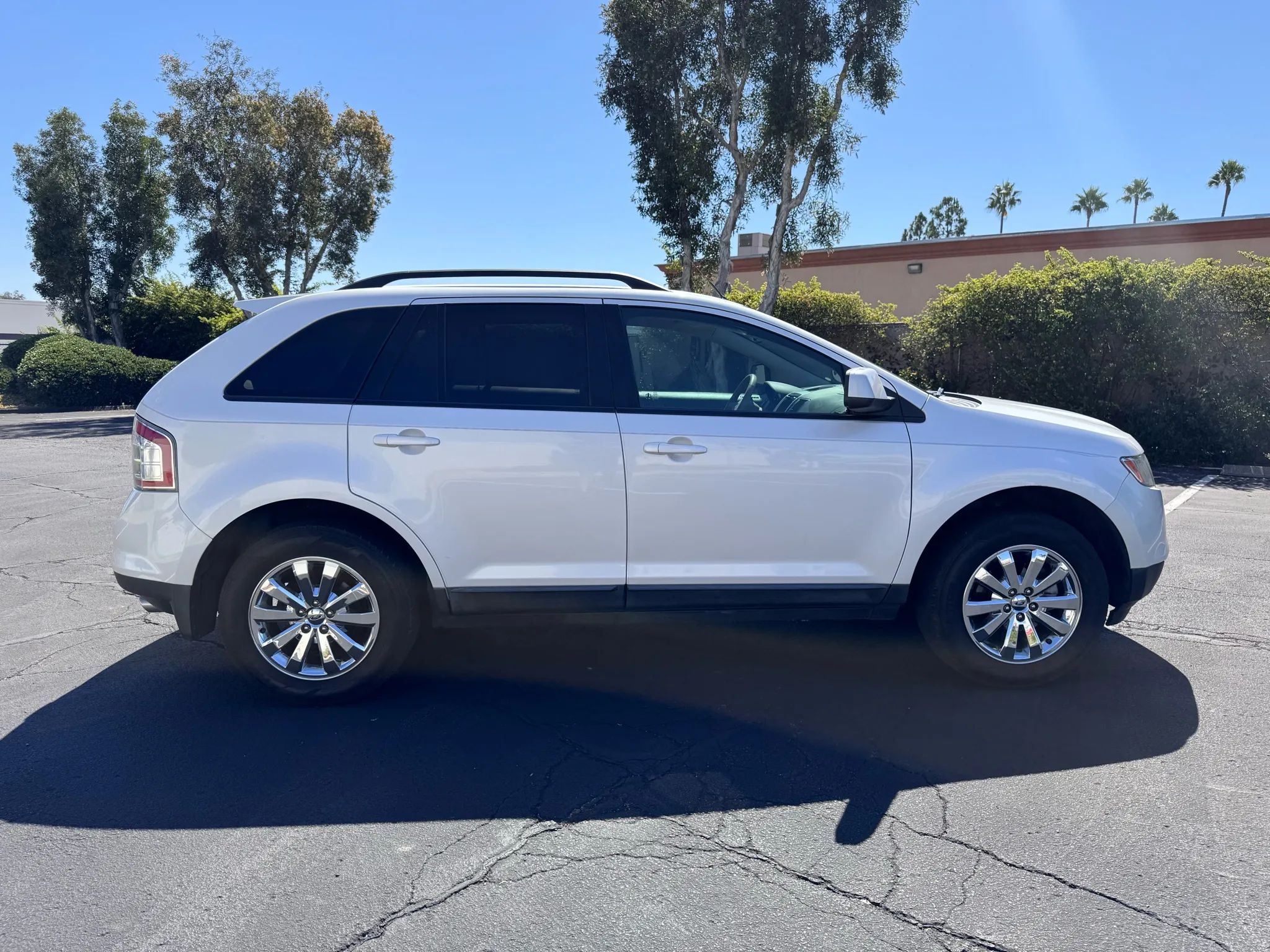 2010 Ford Edge SEL photo 3