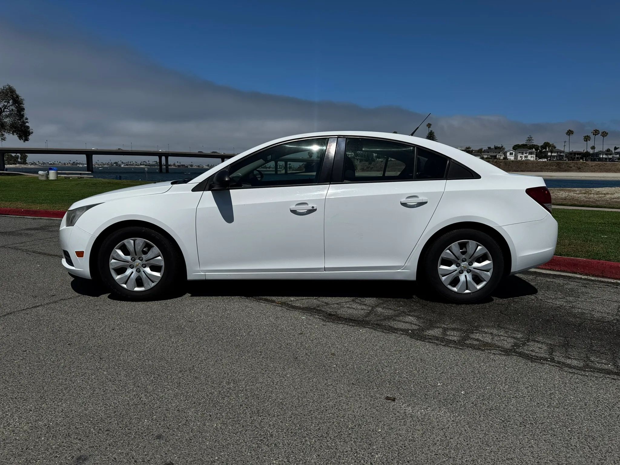 2014 Chevrolet Cruze LS - Photo 8