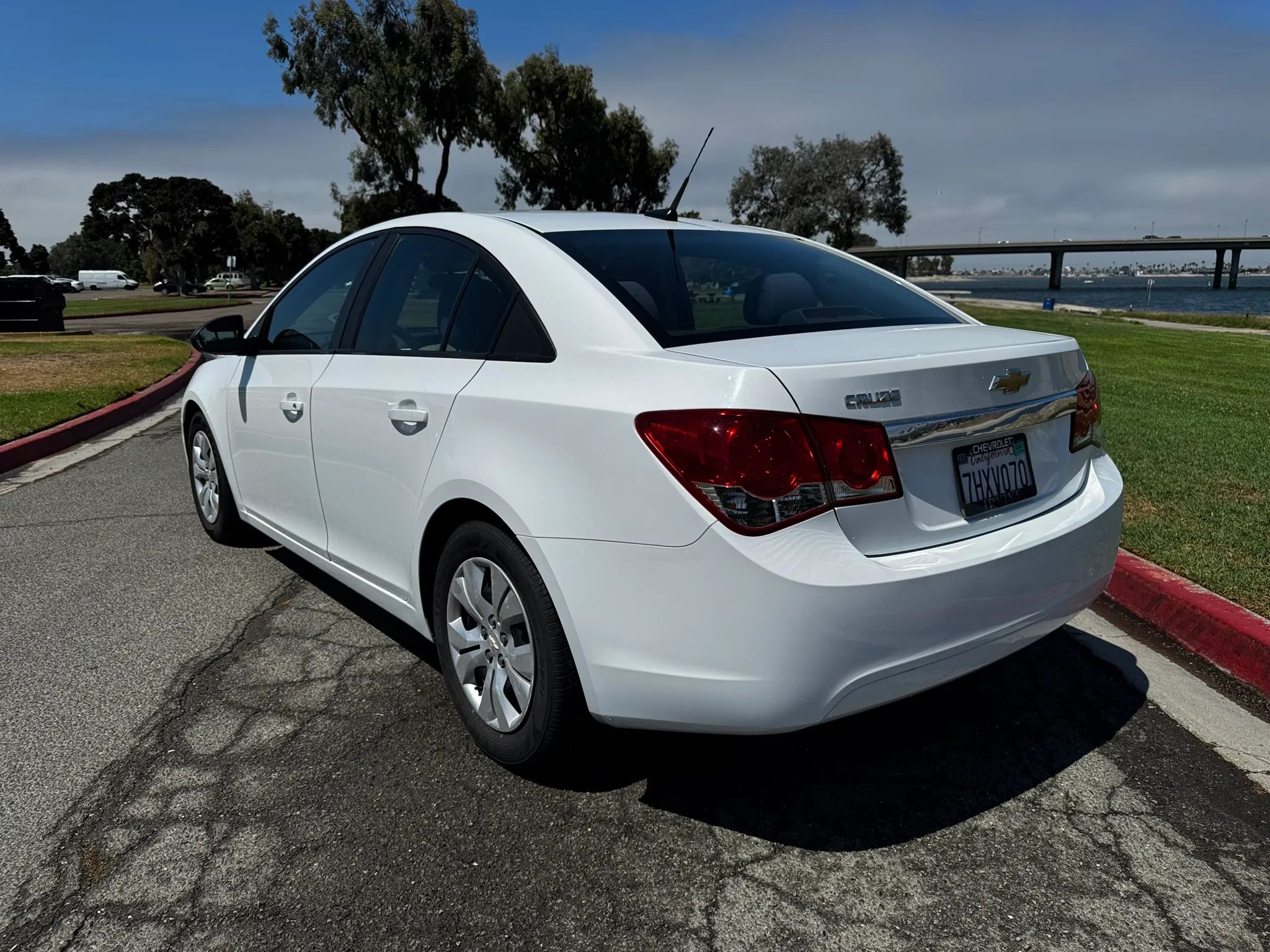 2014 Chevrolet Cruze LS - Photo 7