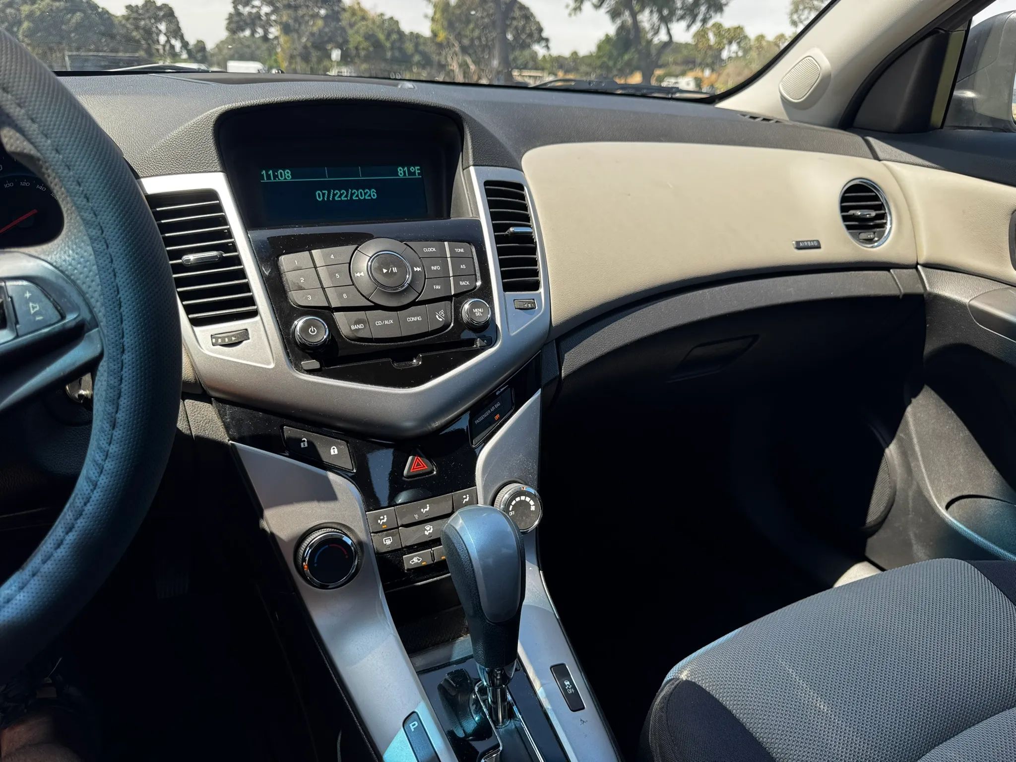 2014 Chevrolet Cruze LS - Photo 17