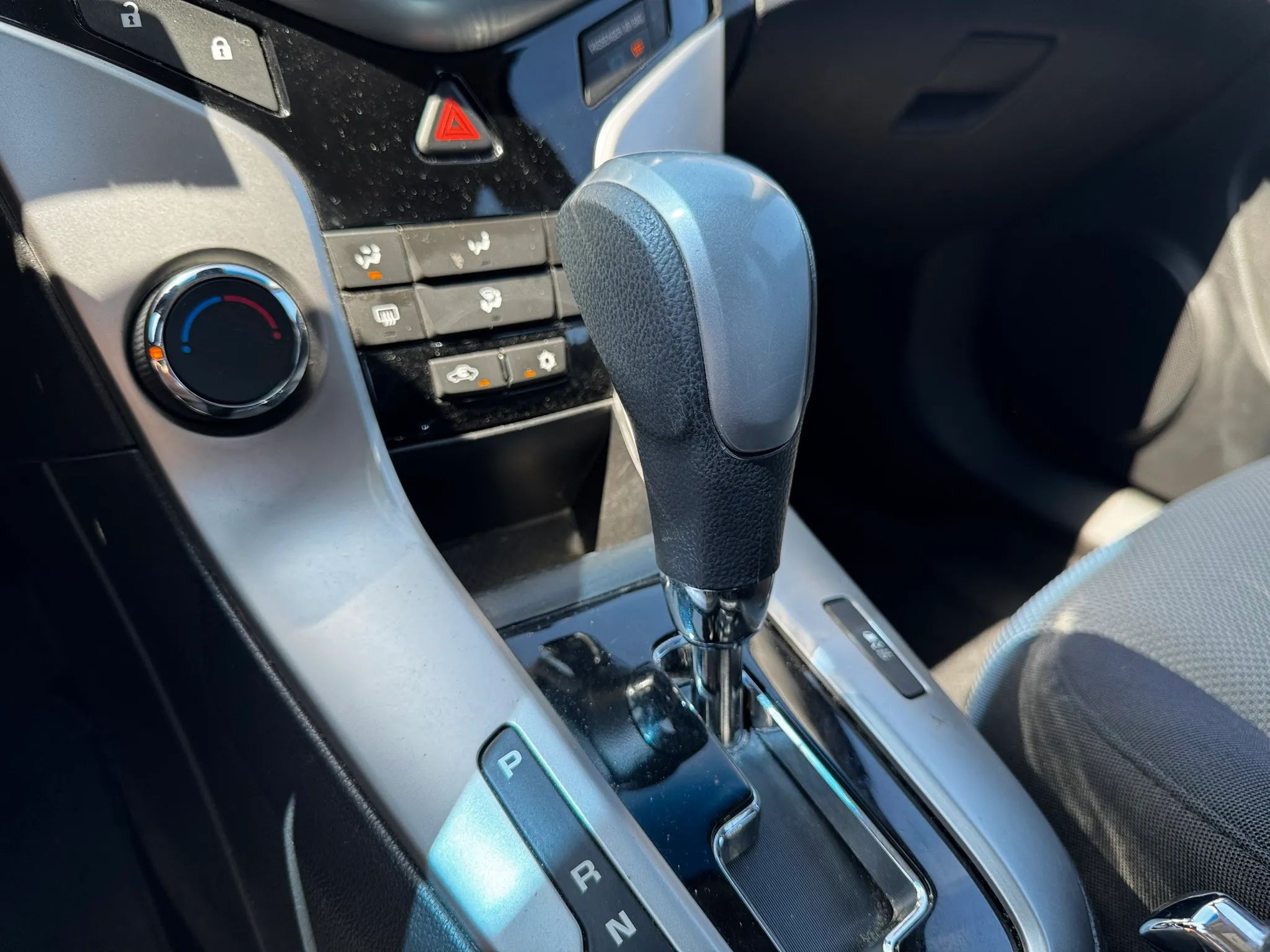 2014 Chevrolet Cruze LS - Photo 19