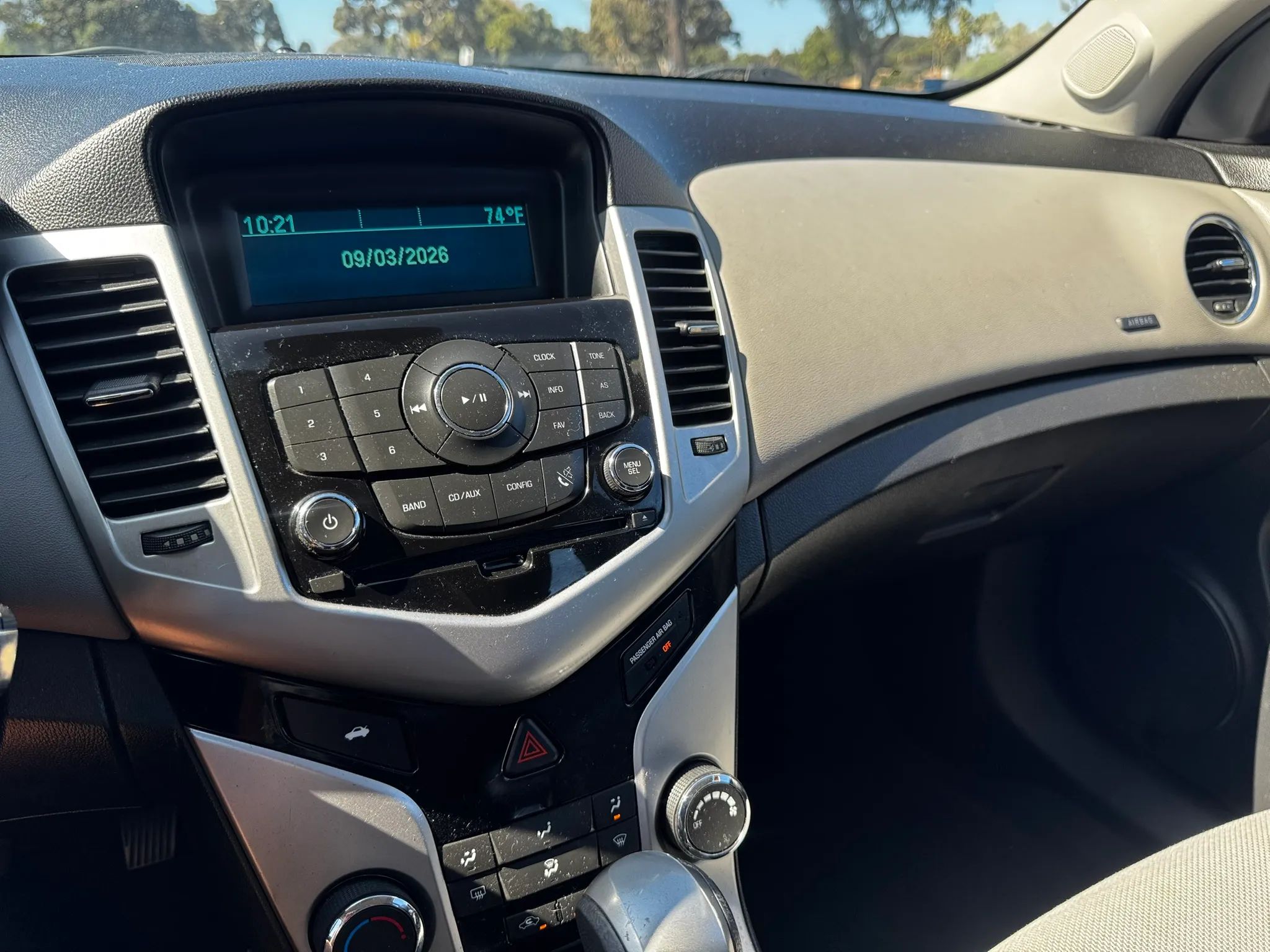 2015 Chevrolet Cruze LS - Photo 20