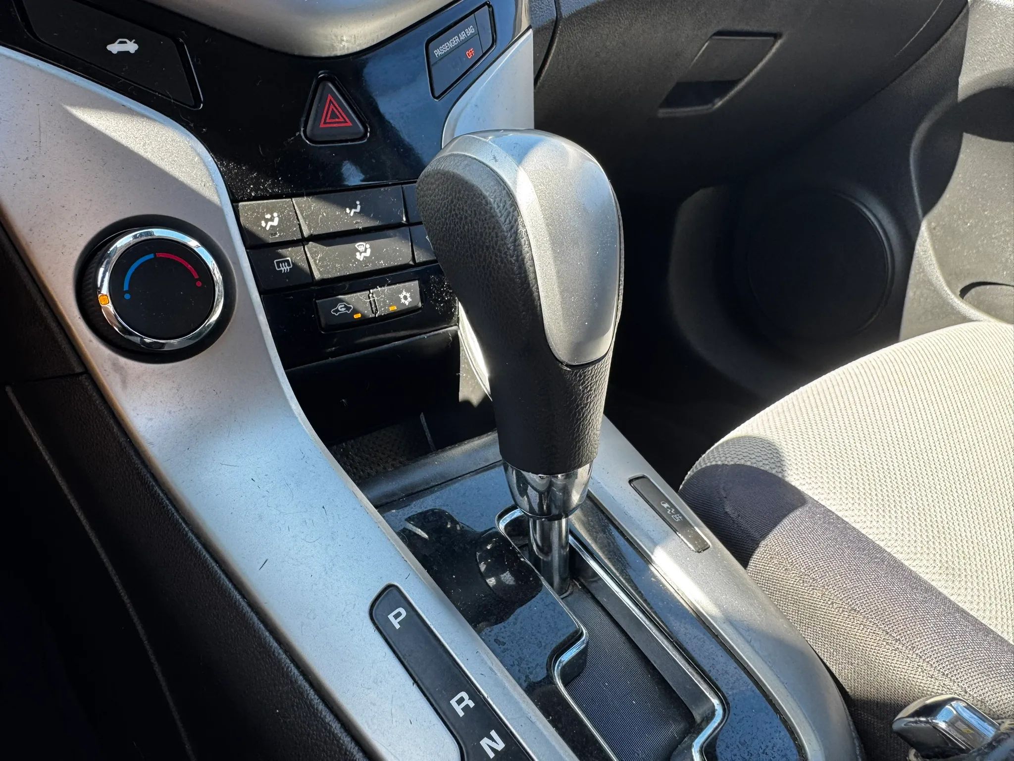 2015 Chevrolet Cruze LS - Photo 13