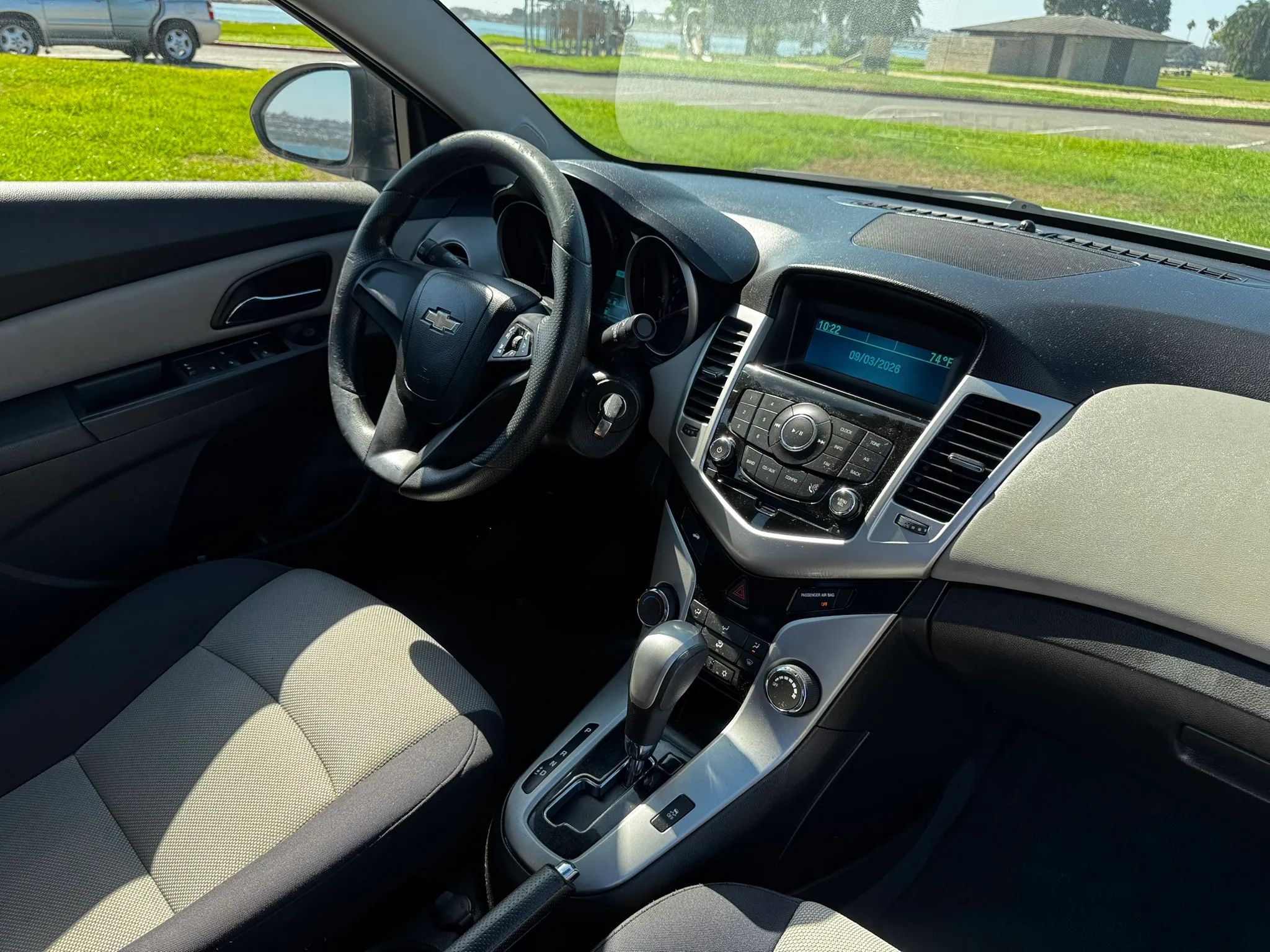 2015 Chevrolet Cruze LS - Photo 25