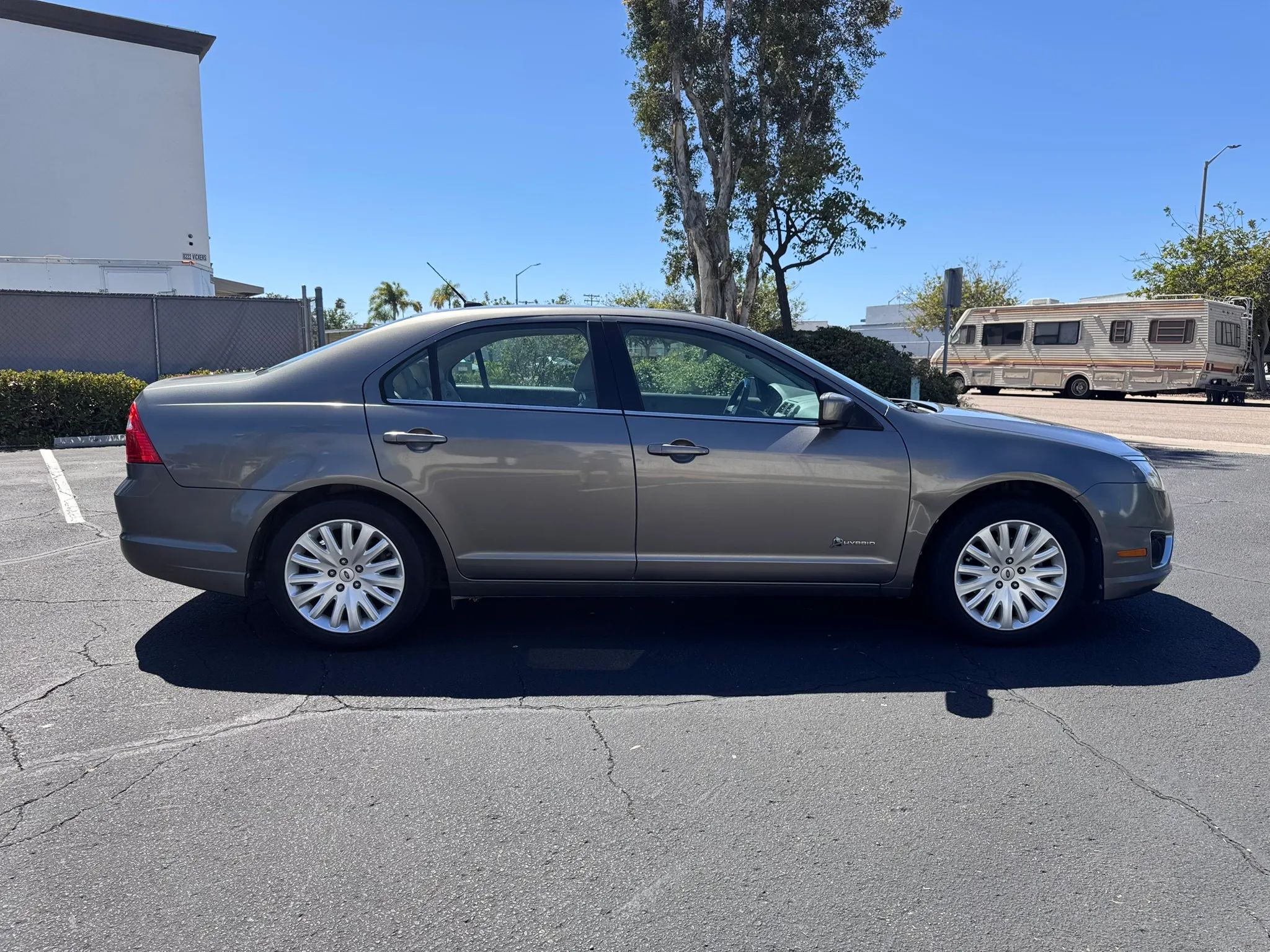 2010 Ford Fusion Hybrid - Photo 8