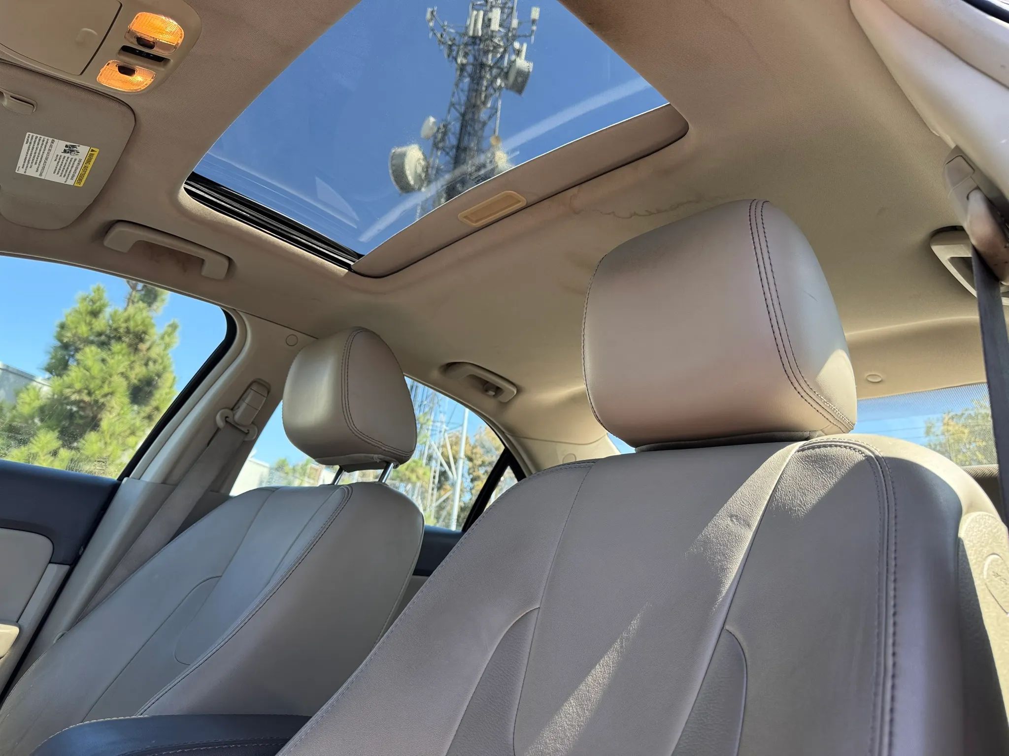 2010 Ford Fusion Hybrid - Photo 16