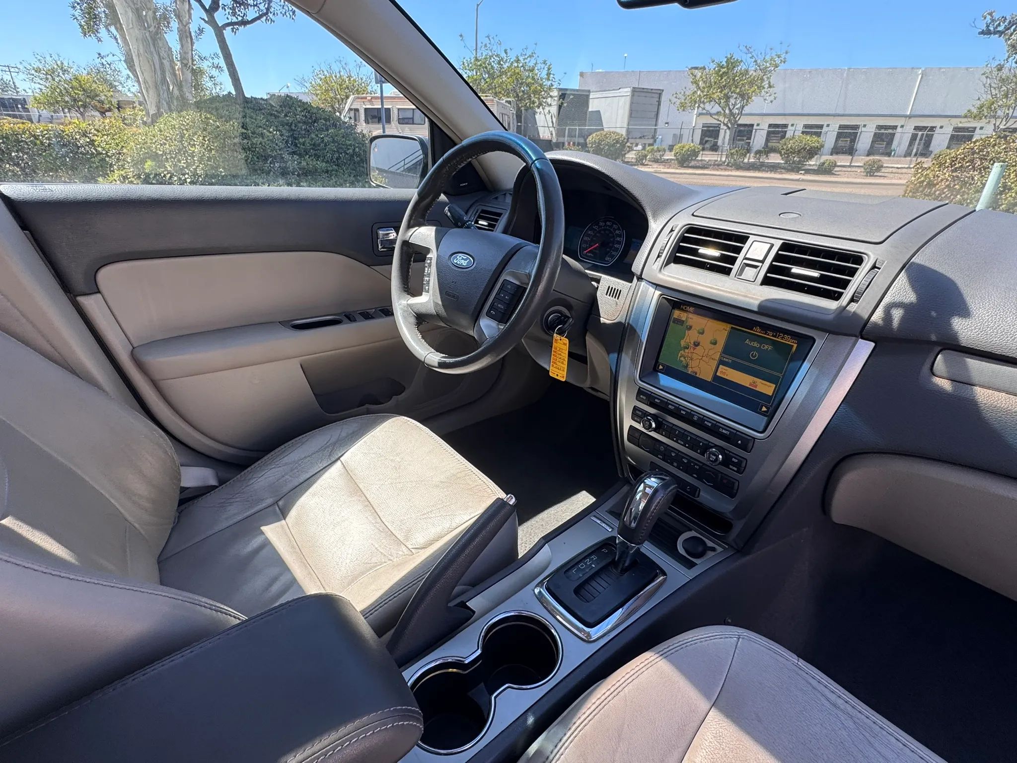2010 Ford Fusion Hybrid - Photo 25