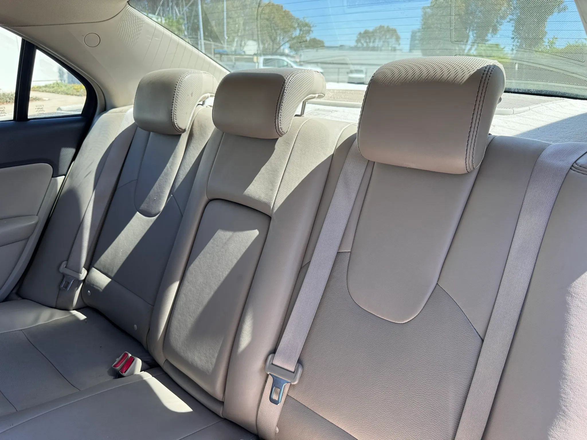 2010 Ford Fusion Hybrid - Photo 31